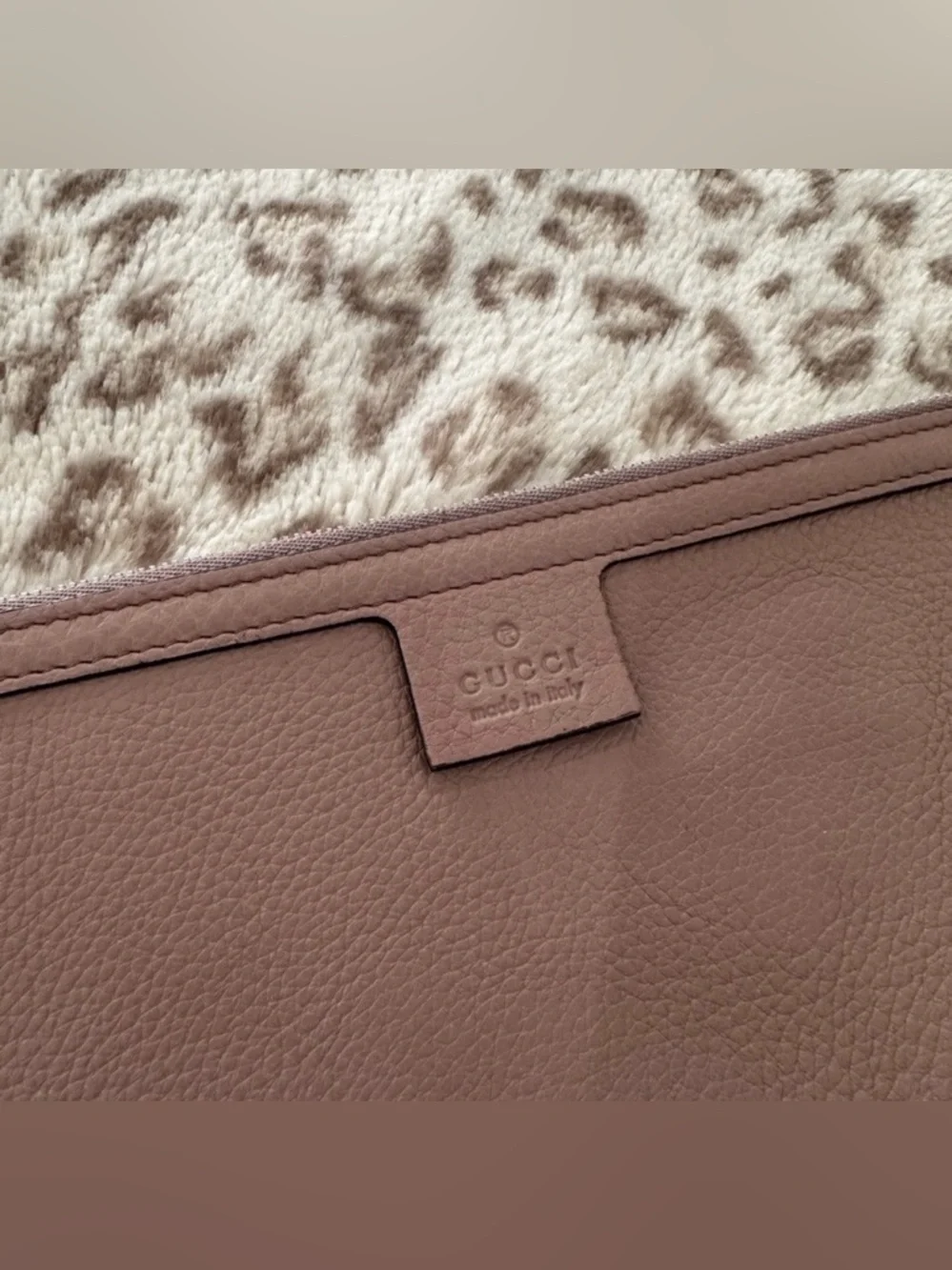 Gucci Large Nude Leather Tote - Picture 7 of 15